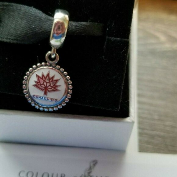 Authentic Pandora SS 2017 EXCLUSIVE and VERY RARE CANADA 150, EG791169-4… - Picture 1 of 7